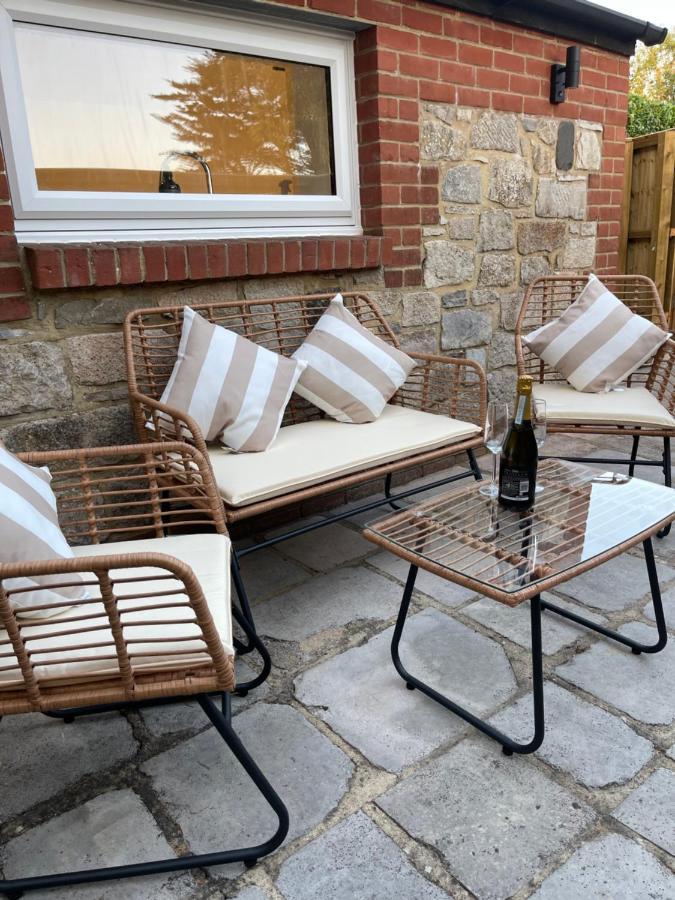 The Lodge Hideaway In Cowes Gurnard Zewnętrze zdjęcie